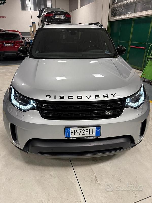 Usata Land Rover Discovery 5 SE 240 CV (176 kW) 2018 Grigio SUV