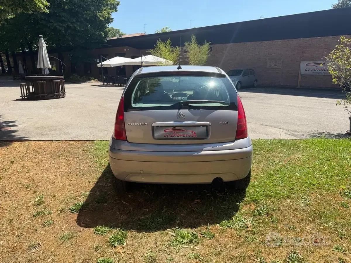 Usata Citroën C3 Exclusive 90 CV (66 kW) 2003 Grigio Berlina