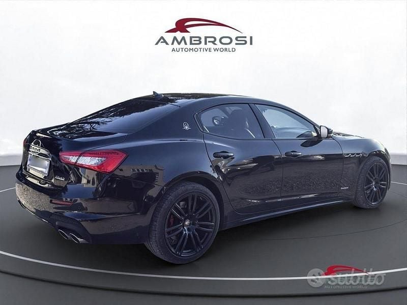 Usata Maserati Ghibli 250 CV (183 kW) 2017 Nero Berlina
