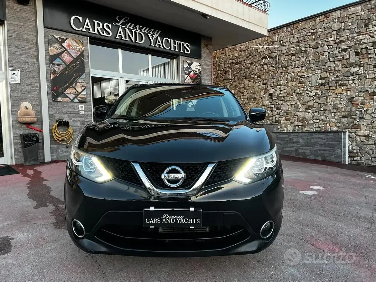 Usata Nissan Qashqai 131 CV (96 kW) 2016 Nero SUV