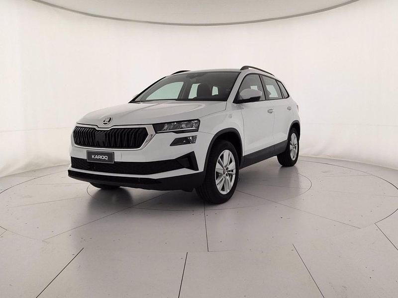 Bianco luna metallizzato Nuova 2025 Skoda Karoq Selection SUV | 32.900 € (Super prezzo) - Immagine 1/4