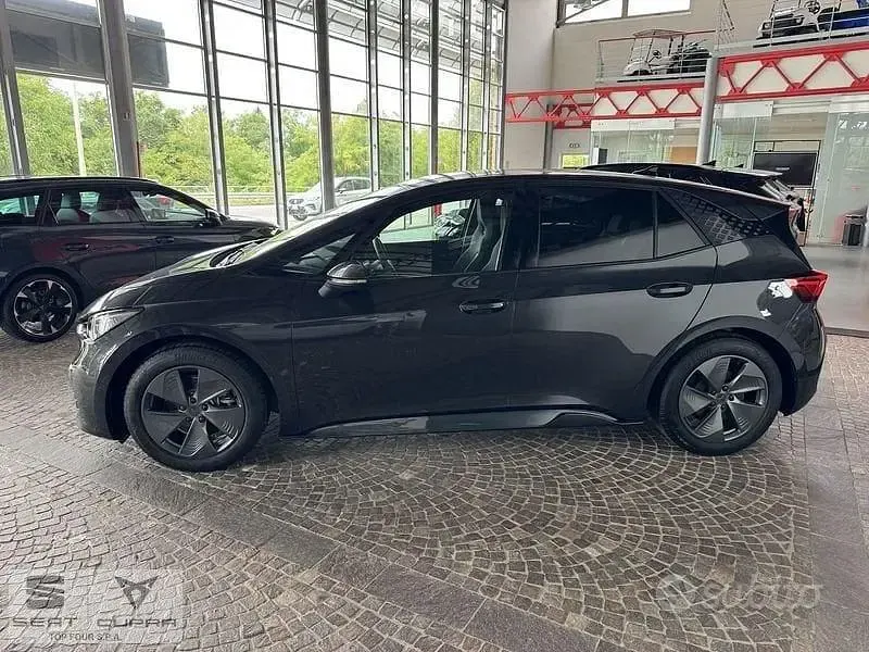 Usata Cupra Born 150 kW (204 CV) 2022 Grigio Utilitaria