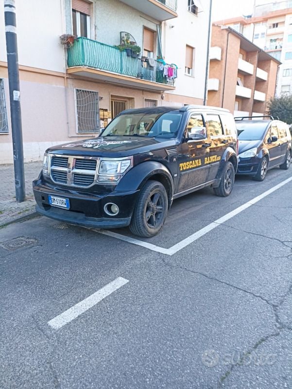 Nero Usata 2008 Dodge Nitro SUV | 5800 € (Super prezzo) - Immagine 1/4
