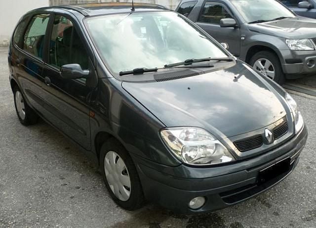 Usata Renault Scénic 107 CV (78 kW) 2002 Grigio Monovolume