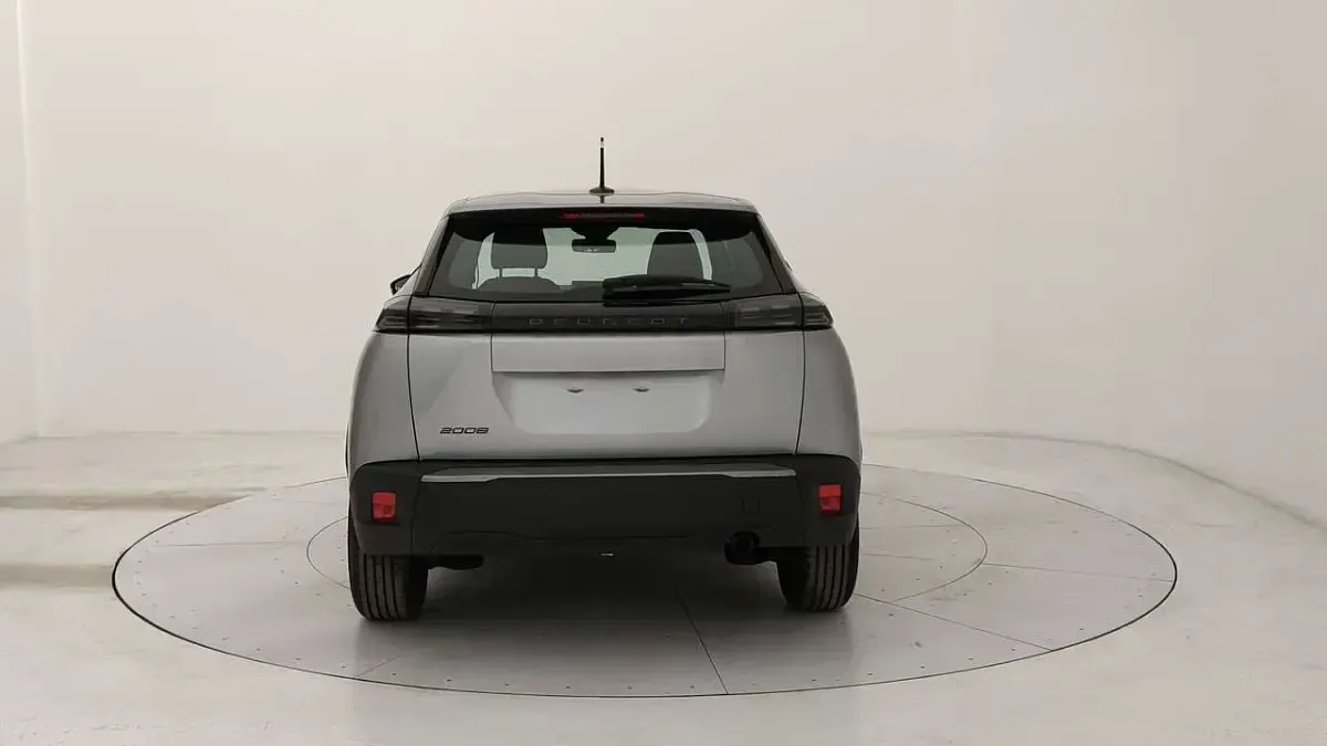 Nuova Peugeot 2008 Style 102 CV (75 kW) 2025 Grigio artense SUV