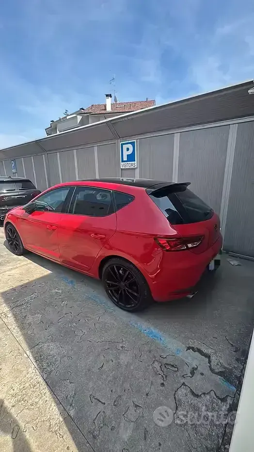 Usata Seat Leon FR 150 CV (110 kW) 2015 Rosso Berlina
