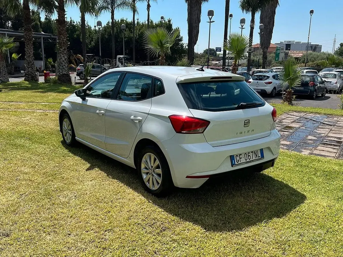 Usata Seat Ibiza Business 80 CV (58 kW) 2021 Grigio Utilitaria