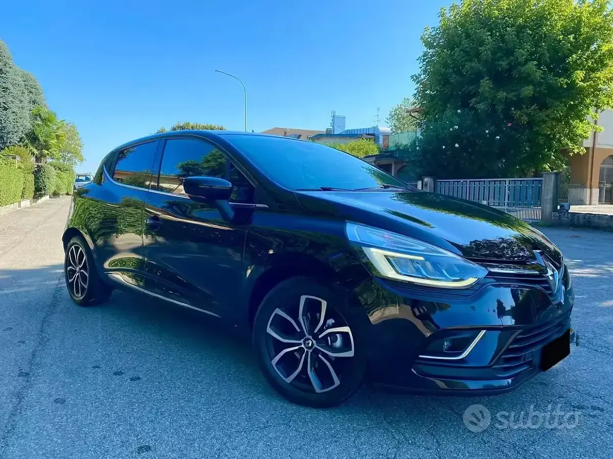 Usata Renault Clio 115 CV (84 kW) 2017 Nero Utilitaria