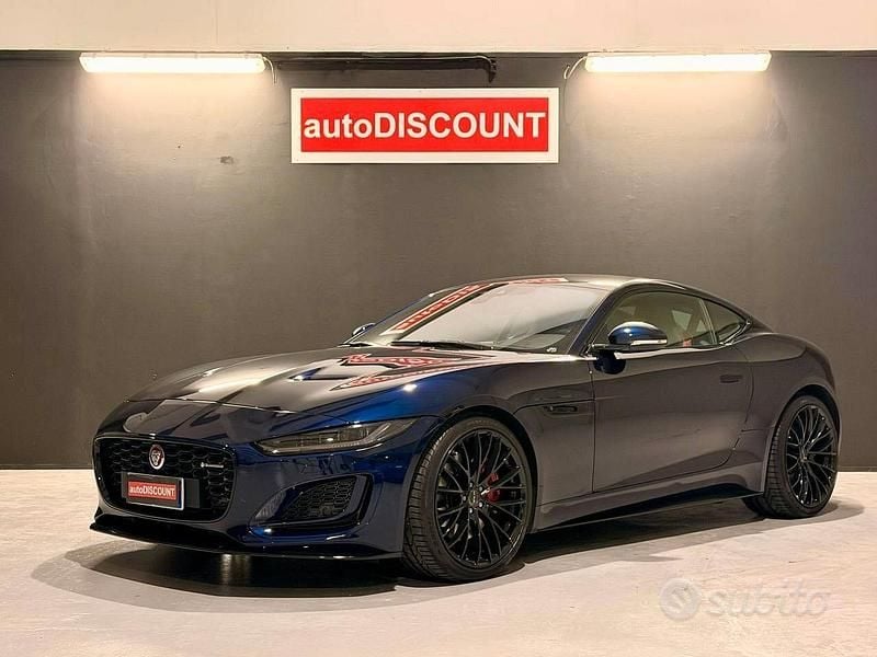 Usata Jaguar F-Type R-Dynamic 300 CV (220 kW) 2022 Blu/azzurro Coupé