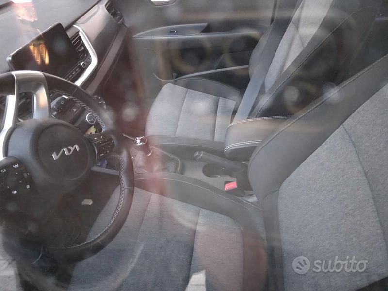 Usata Kia Stonic 85 CV (62 kW) 2025 SUV