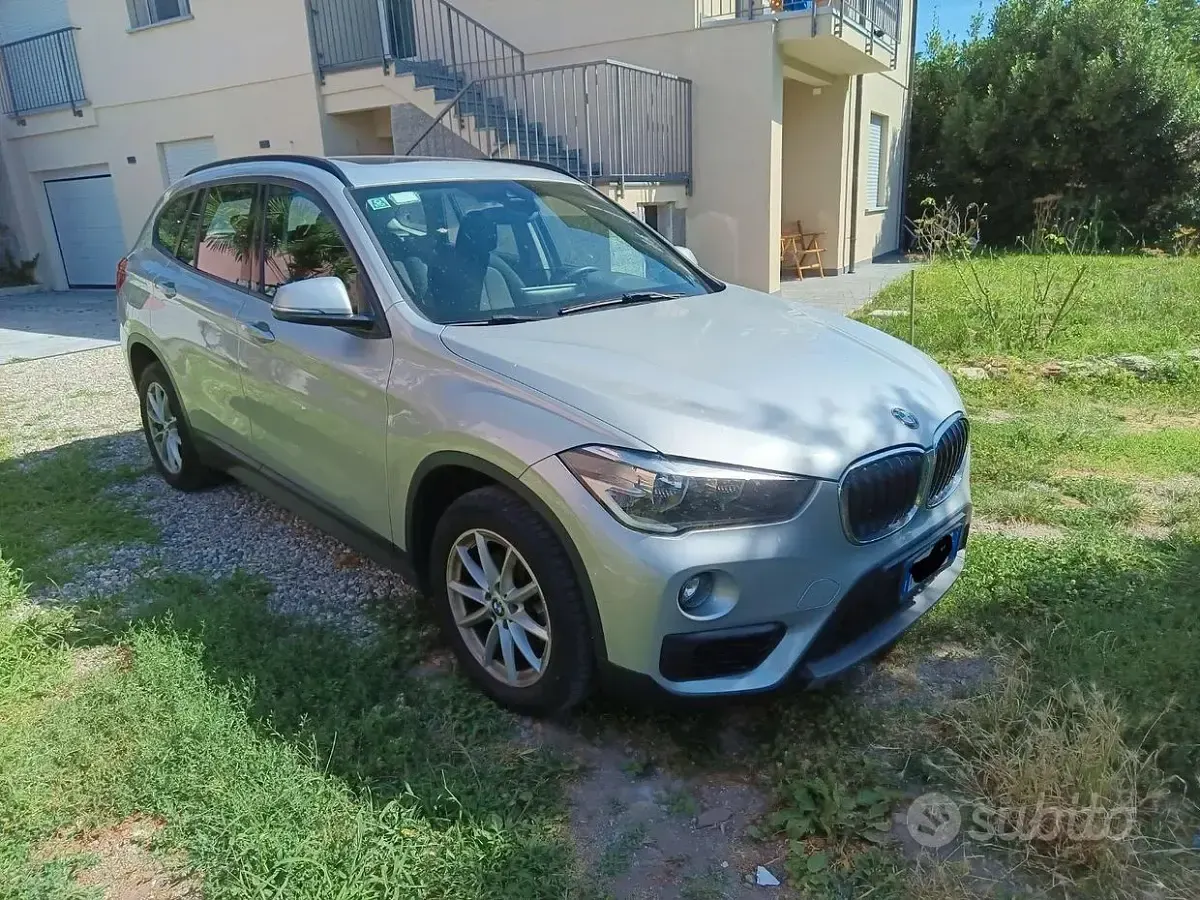 Usata BMW X1 140 CV (102 kW) 2019 Grigio SUV