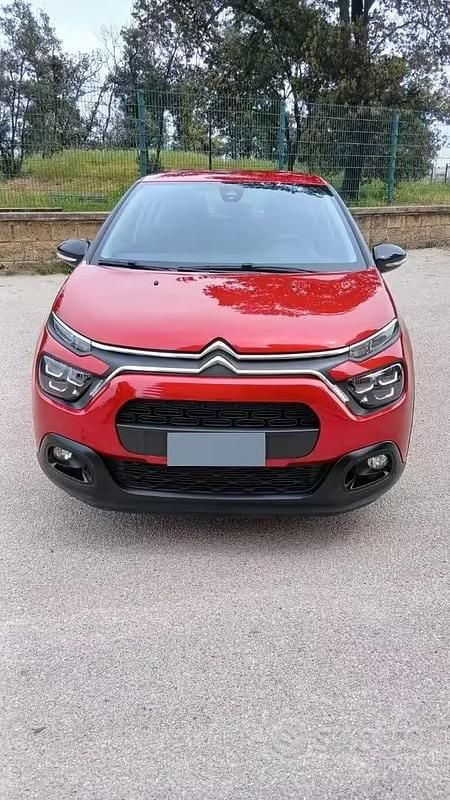 Usata Citroën C3 102 CV (75 kW) 2023 Rosso Utilitaria