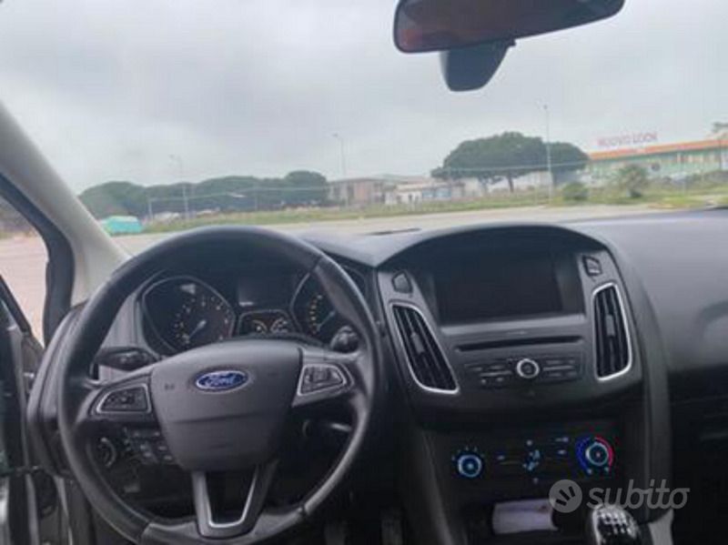 Usata Ford Focus 120 CV (88 kW) 2016 Grigio Berlina