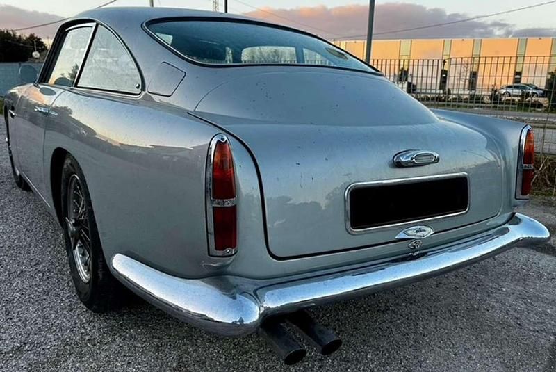 Usata Aston Martin DB4 243 CV (178 kW) 1960 Grigio Coupé