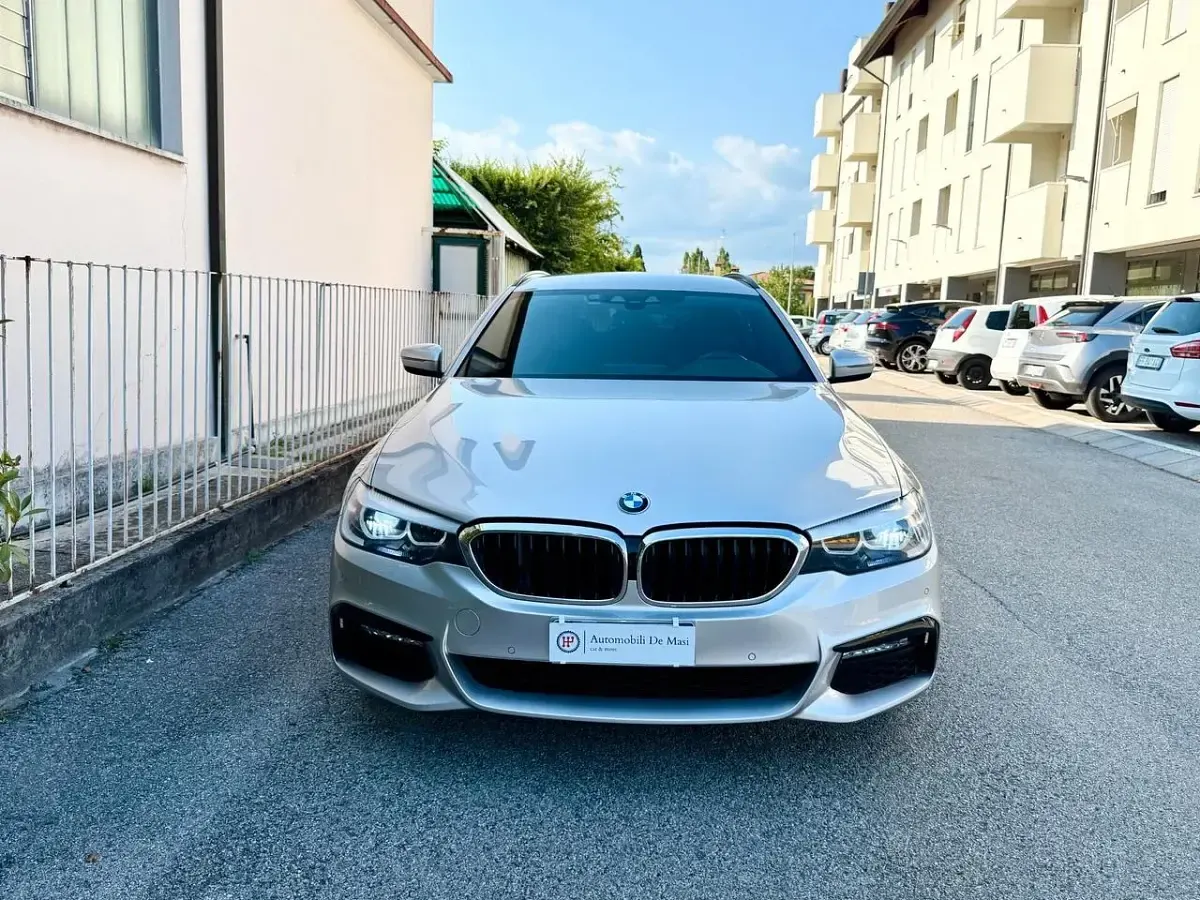 Usata BMW 520 M Sport 190 CV (139 kW) 2018 Grigio Station wagon