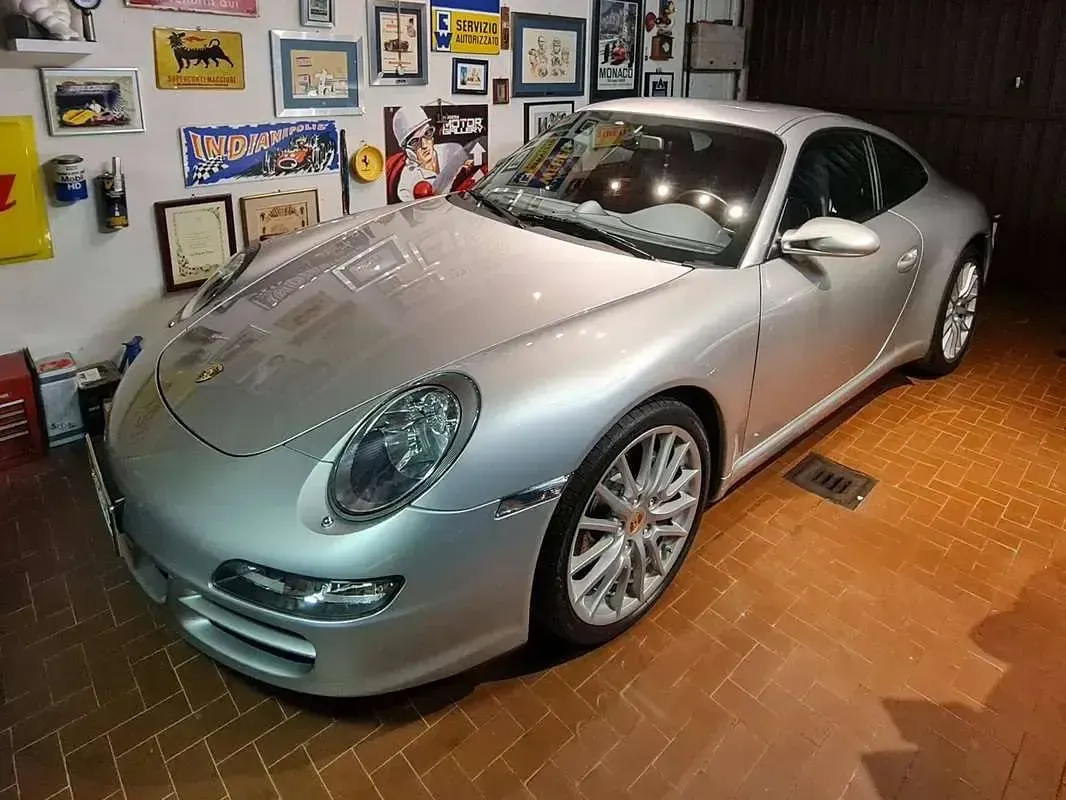 Usata Porsche 997 325 CV (239 kW) 2008 Argento Coupé