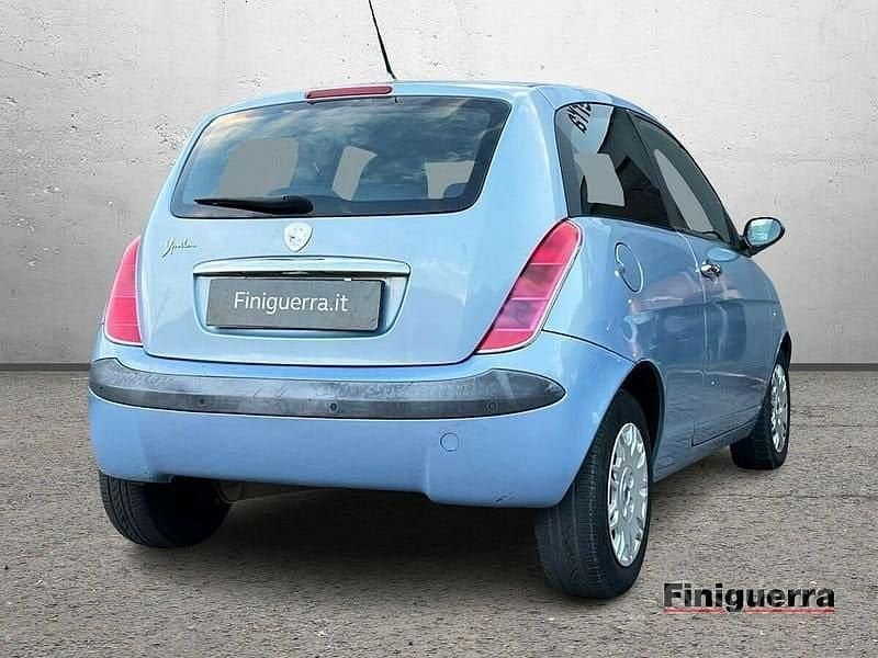 Usata Lancia Ypsilon 80 CV (58 kW) 2004 Blu Utilitaria