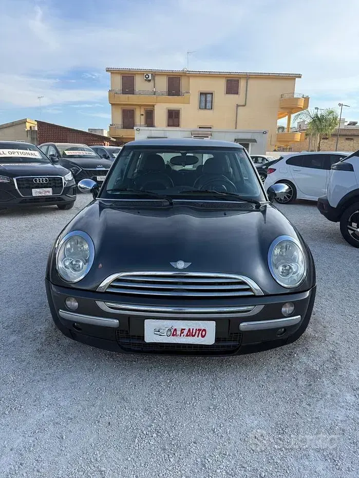 Usata Mini One D 88 CV (64 kW) 2006 Grigio Utilitaria