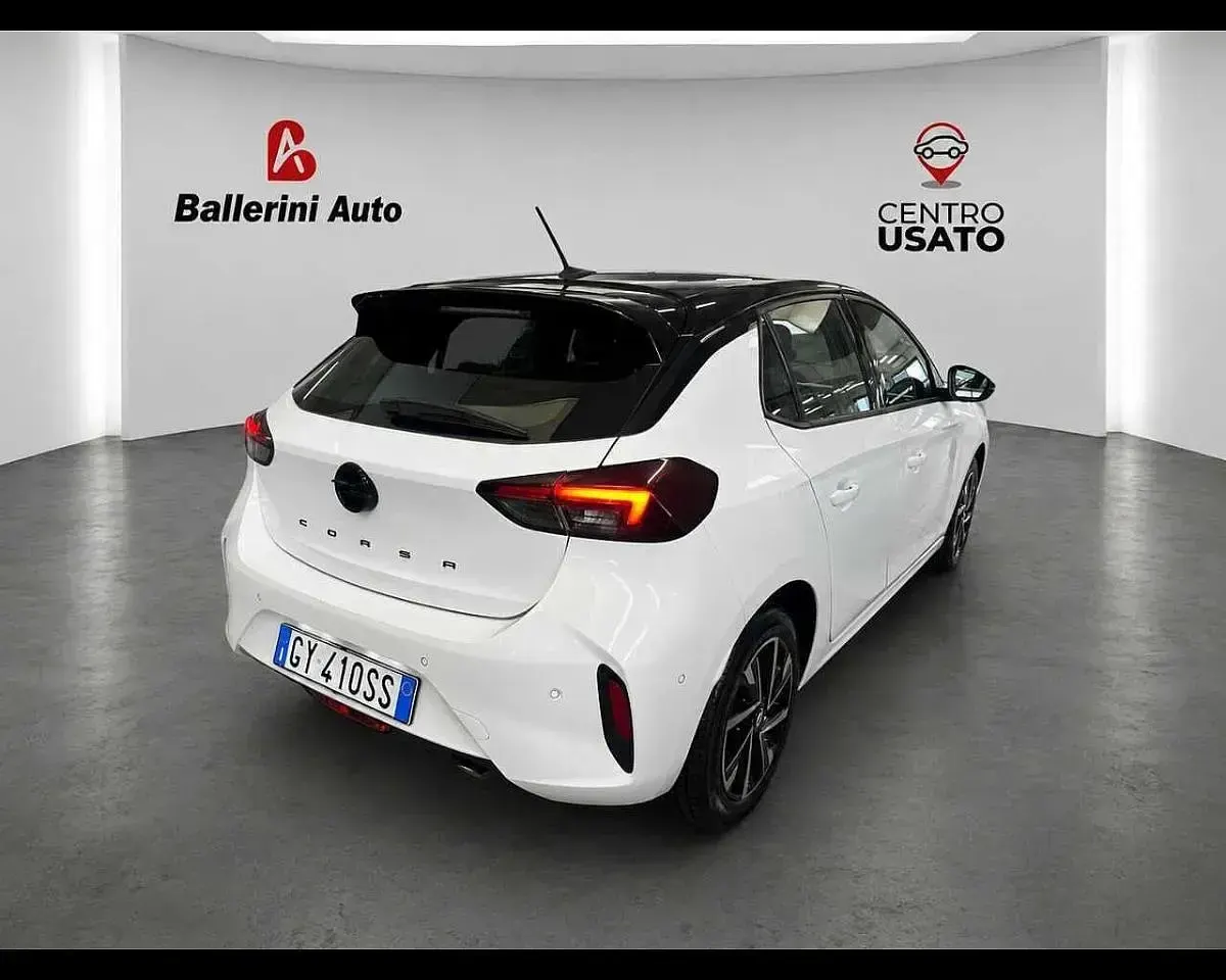Usata Opel Corsa Edition 101 CV (74 kW) 2025 Bianco Utilitaria