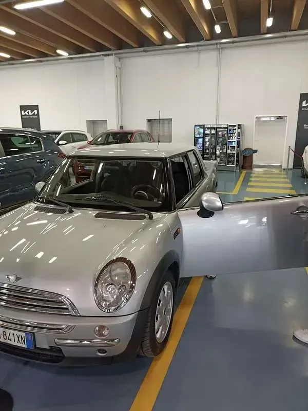 Usata Mini One D 75 CV (55 kW) 2003 Utilitaria