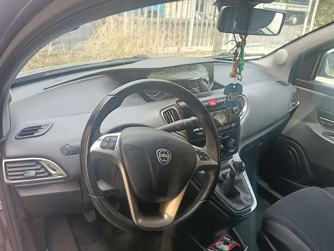 Usata Lancia Ypsilon S 95 CV (69 kW) 2014 Utilitaria
