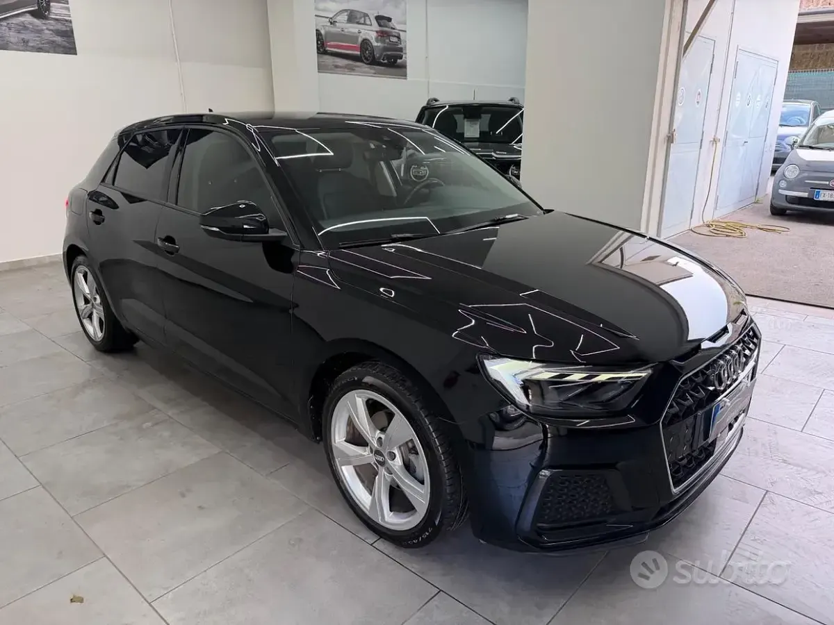 Usata Audi A1 116 CV (85 kW) 2019 Nero SUV