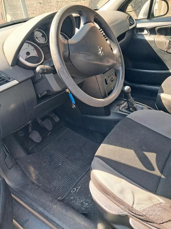 Usata Peugeot 207 88 CV (64 kW) 2006 Grigio Berlina