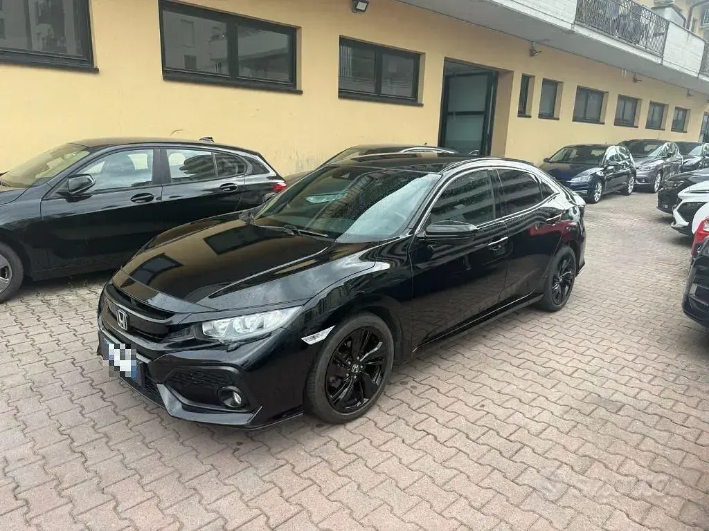 Usata Honda Civic Elegance 126 CV (92 kW) 2018 Nero Berlina