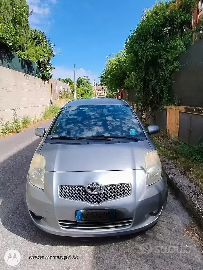 Usata Toyota Yaris 75 CV (55 kW) 2006 Grigio Berlina