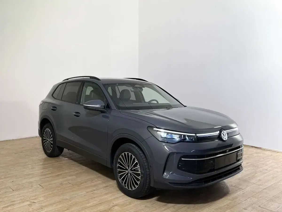 Nuova VW Tiguan Edition 204 CV (150 kW) 2026 Argento SUV