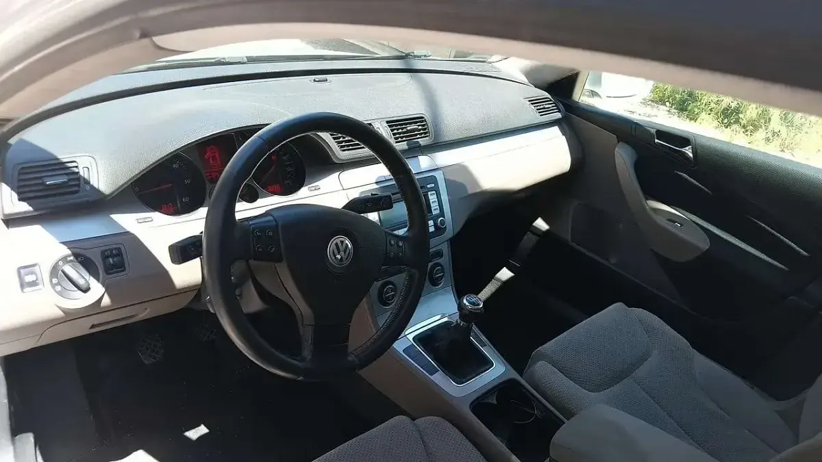 Usata VW Passat 140 CV (102 kW) 2008 Argento Station wagon