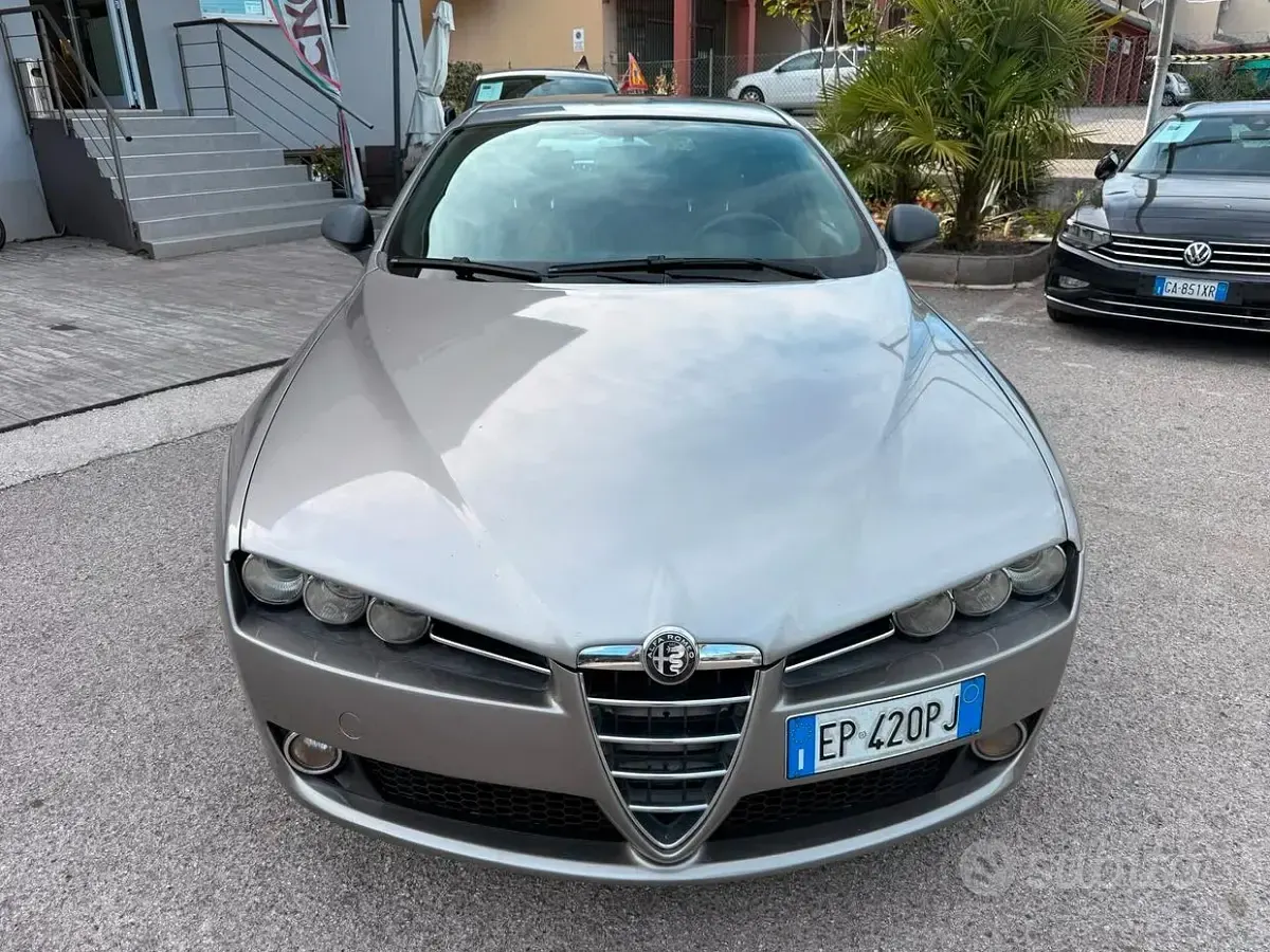 Usata Alfa Romeo 159 Progression 170 CV (125 kW) 2011 Grigio Station wagon