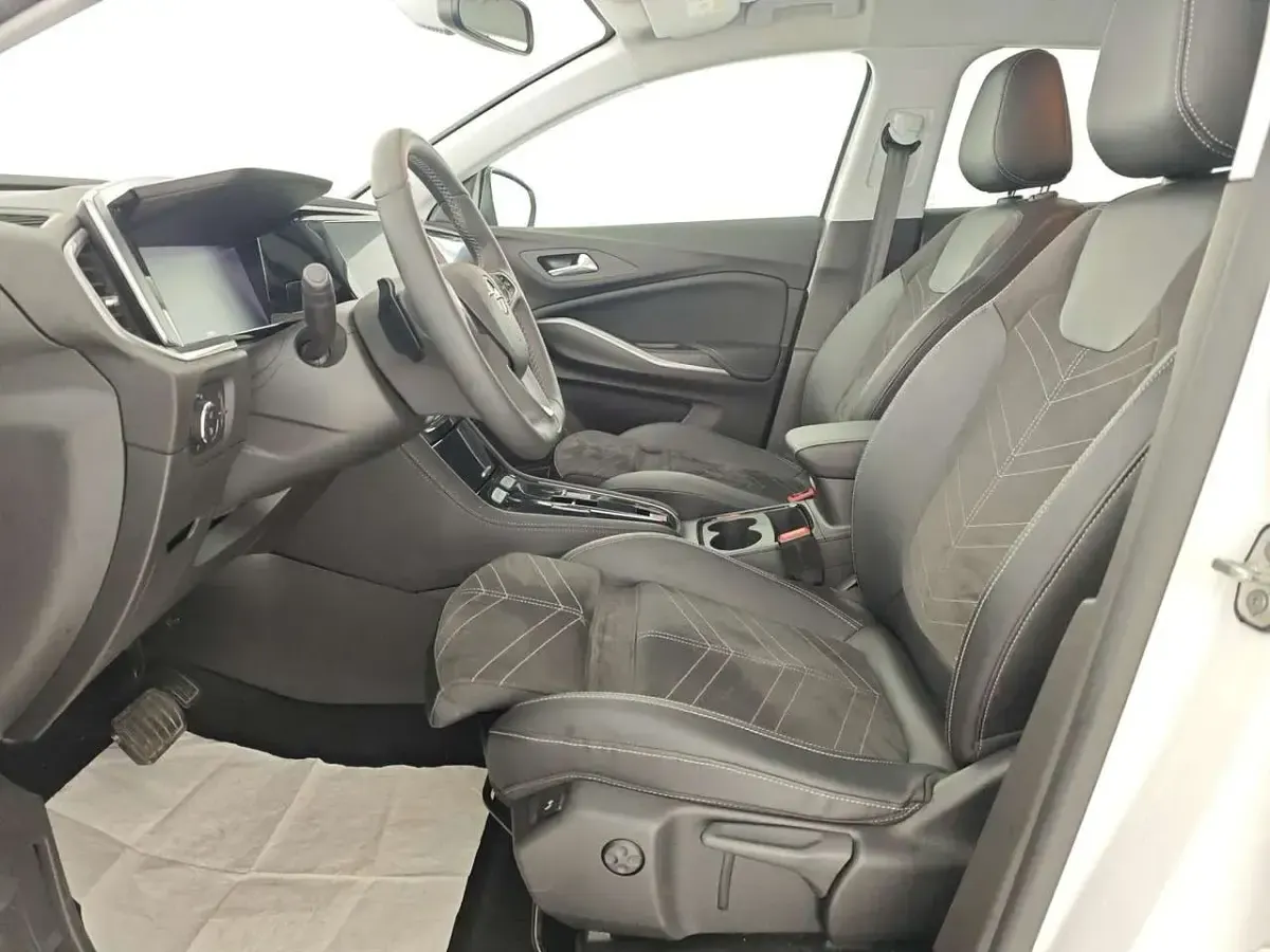 Usata Opel Grandland X 131 CV (96 kW) 2024 Bianco SUV