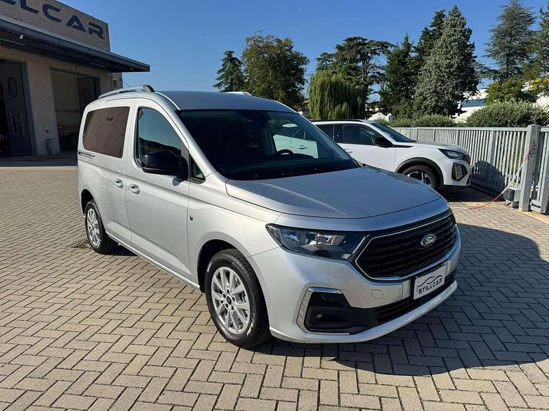 Usata Ford Tourneo Connect 122 CV (89 kW) 2023 Argento Monovolume