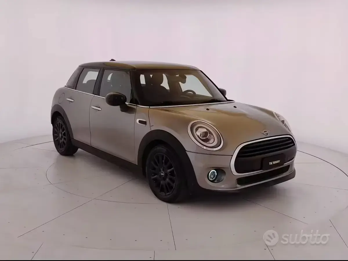 Usata Mini Cooper 136 CV (100 kW) 2020 Grigio Utilitaria