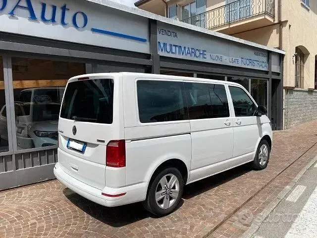 Usata VW Caravelle 150 CV (110 kW) 2018 Bianco Furgone
