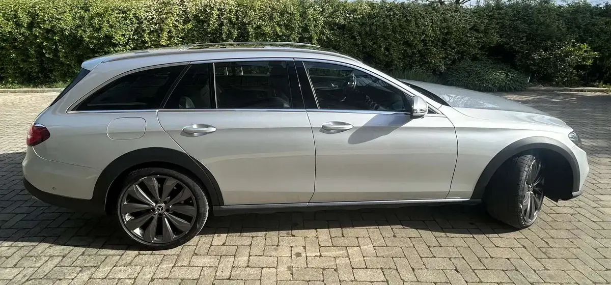 Gebraucht Mercedes E220 All-Terrain Premium Plus 194 PS (142 kW) 2018 Kombi