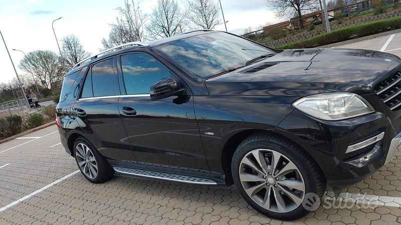 Usata Mercedes ML250 204 CV (150 kW) 2012 Nero SUV