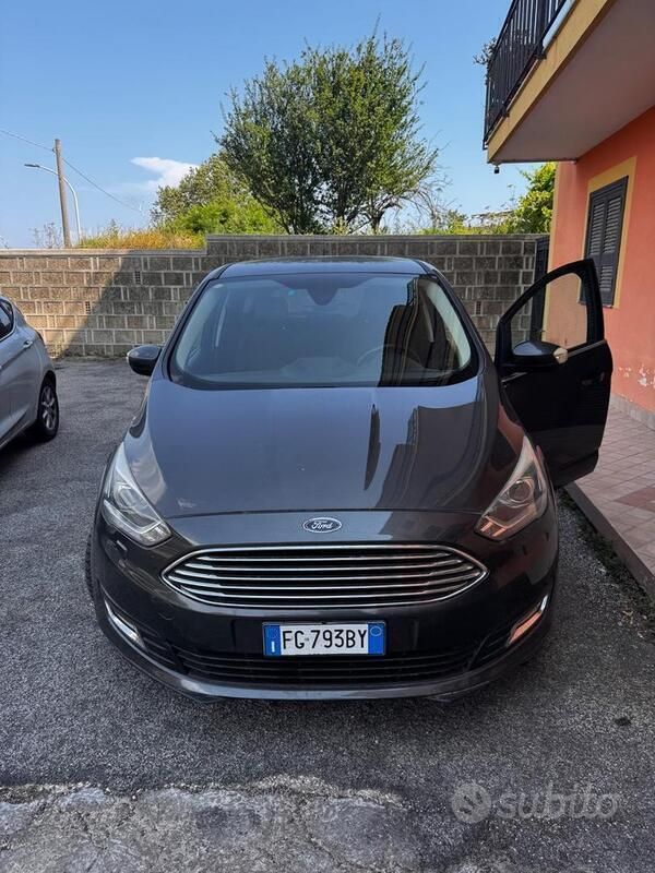 Usata 2016 Ford C-MAX Monovolume | 8000 € (Ottimo prezzo) - Immagine 1/4