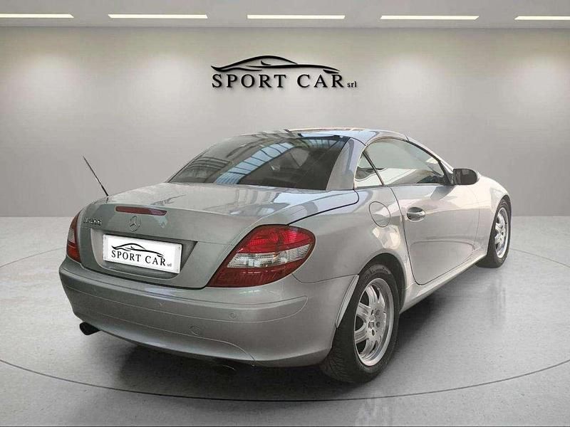Usata Mercedes SLK200 163 CV (119 kW) 2005 Argento Cabrio