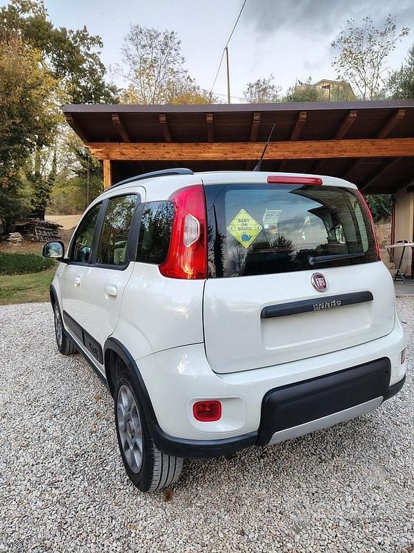 Usata Fiat Panda 4x4 75 CV (55 kW) 2014 Bianco Utilitaria