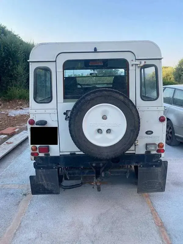 Usata Land Rover Defender 122 CV (89 kW) 2000 Bianco Station wagon