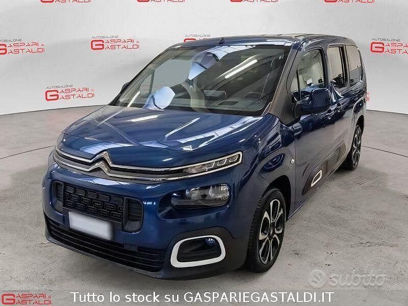 Blu/azzurro Usata 2020 Citroën Berlingo Shine Monovolume | 22.900 € (Molto cara) - Immagine 1/3