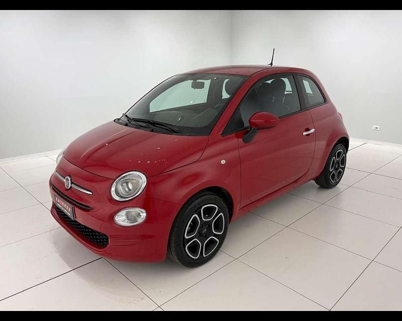 Usata Fiat 500 69 CV (50 kW) 2022 Rosso pastello Berlina