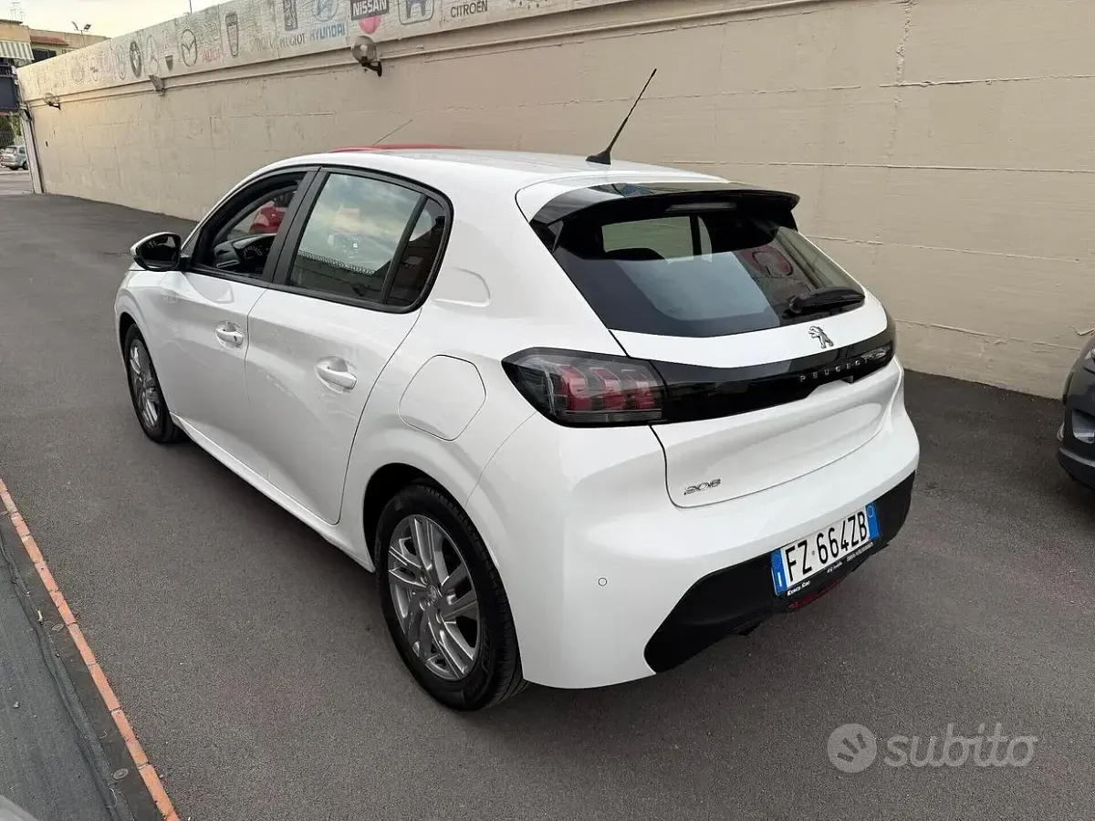 Usata Peugeot 208 75 CV (55 kW) 2020 Bianco Utilitaria