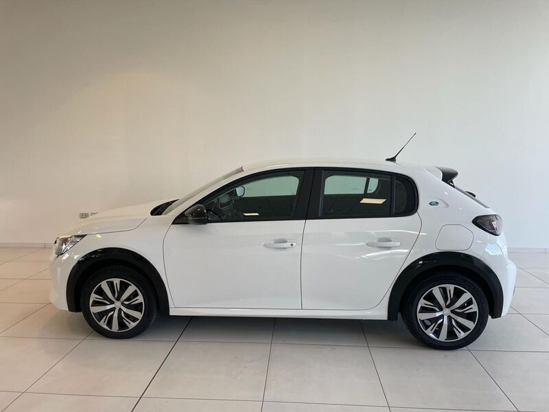 Usato 2023 Peugeot e-208 El 136 CV (36.100 €)