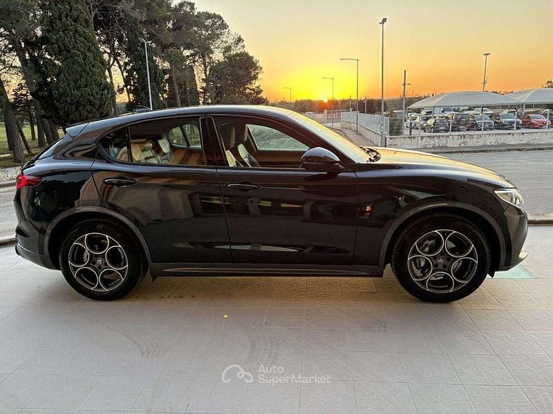 Usata Alfa Romeo Stelvio Ti 210 CV (154 kW) 2022 Nero SUV