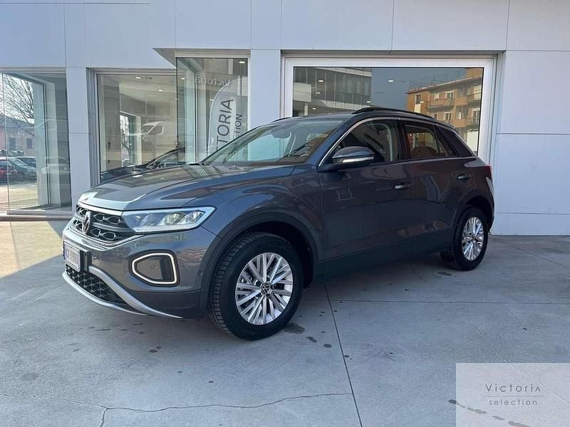 Usata VW T-Roc Life 150 CV (110 kW) 2024 Grigio SUV