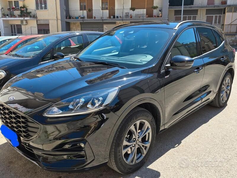Usata Ford Kuga 152 CV (111 kW) 2023 SUV