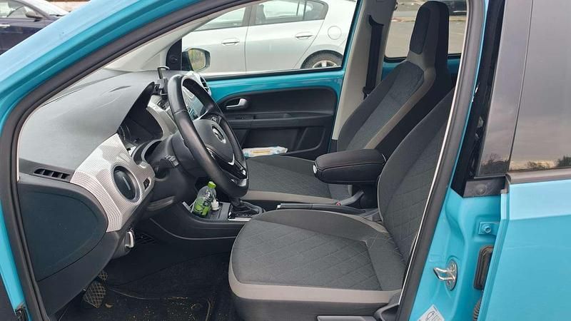 Usata VW e-up! 61 kW (83 CV) 2020 Blu/azzurro Utilitaria